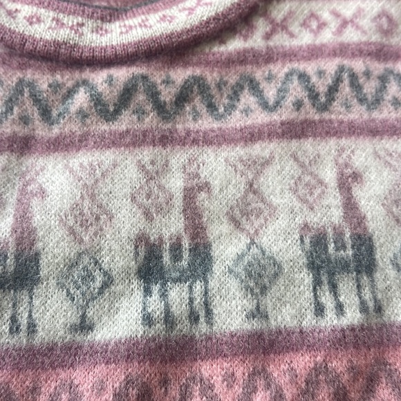 Gorgeous sweater - Picture 4 of 4